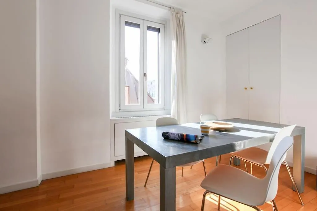 Hacca Collection - Brera & Fashion District - Bright 2Br Apt Mailand Italien